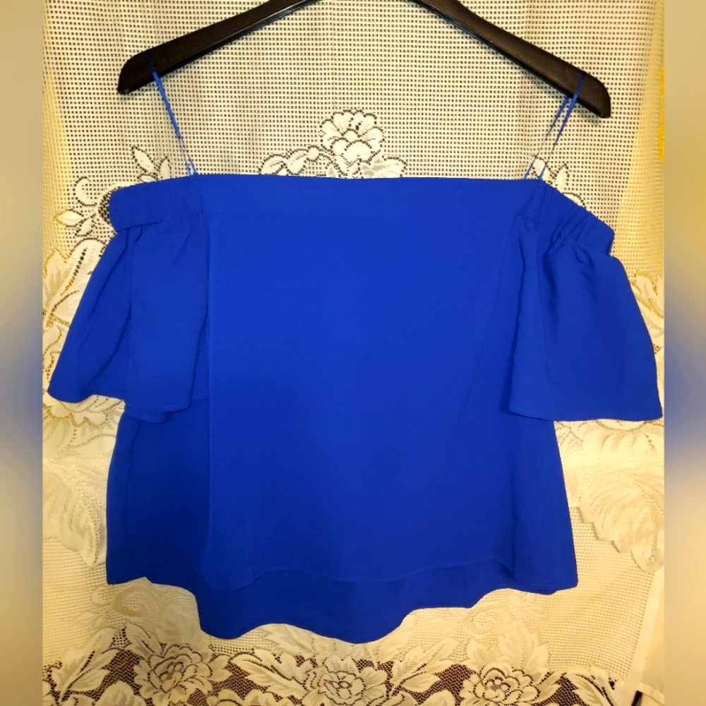 ✨️NWT It Girl Royal Blue On or Off The Shoulder Blouse Size Large